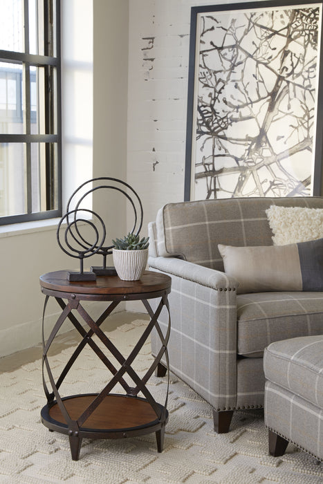 Pinebrook - Round Accent Table - Distressed Natural Pine